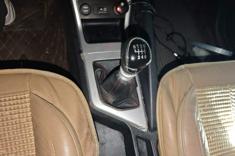 Used JAC Group Refine S3 2016 1.5L Manual Luxury Smart Version Gear Lever