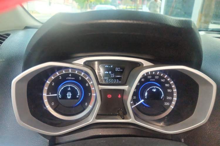 Used JAC Group Refine S3 2016 1.5L Manual Luxury Smart Version Odometer Close Up