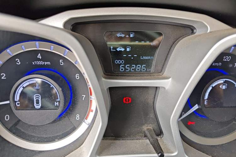 Used JAC Group Refine S3 2016 1.5L Manual Luxury Smart Version Odometer Close Up
