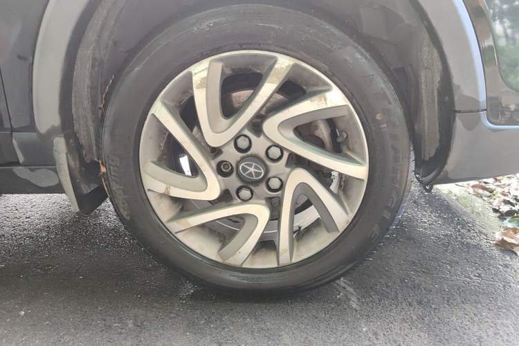 Used JAC Group Refine S3 2016 1.5L Manual Luxury Smart Premium Edition Right Front Wheel Hub