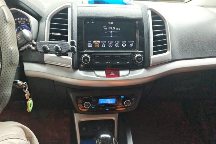 Used JAC Group Refine S3 2016 1.5L CVT Luxury Smart Version Audio And AC Panel