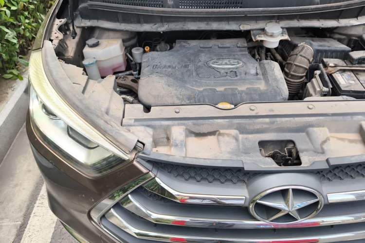 Used JAC Group Refine S3 2016 1.5L Manual Luxury Smart Premium Edition Engine Bay Right