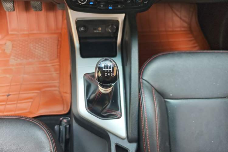 Used JAC Group Refine S3 2016 1.5L Manual Luxury Smart Version Gear Lever