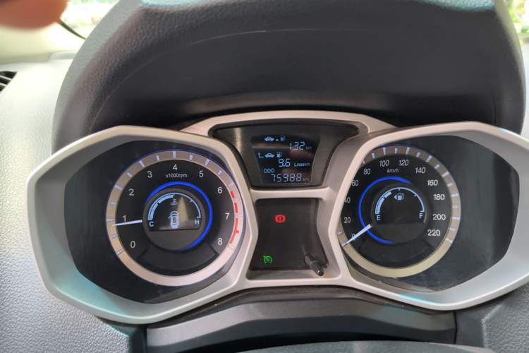 Used JAC Group Refine S3 2016 1.5L Manual Luxury Smart Premium Edition Odometer Close Up