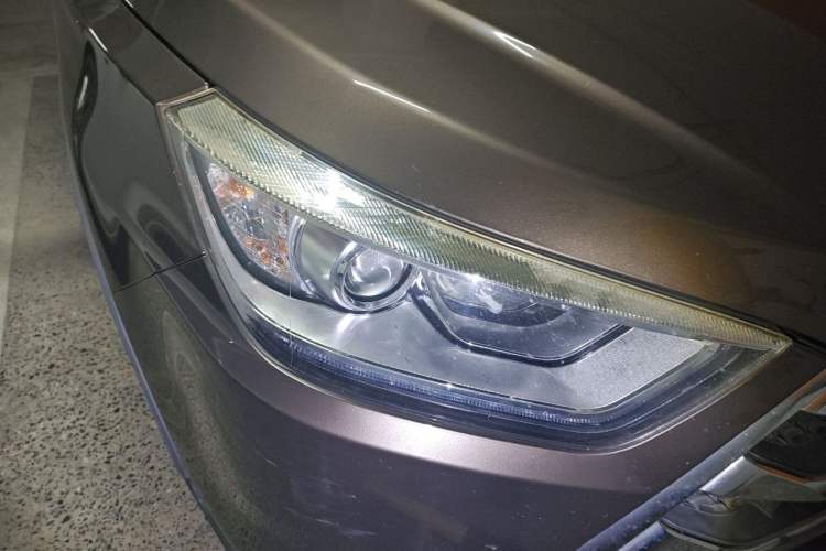 Used JAC Group Refine S3 2016 1.5L Manual Luxury Smart Version Right Front Headlight