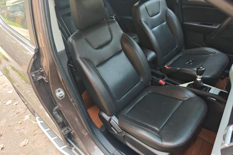 Used JAC Group Refine S3 2016 1.5L Manual Luxury Smart Version Right Front Seat