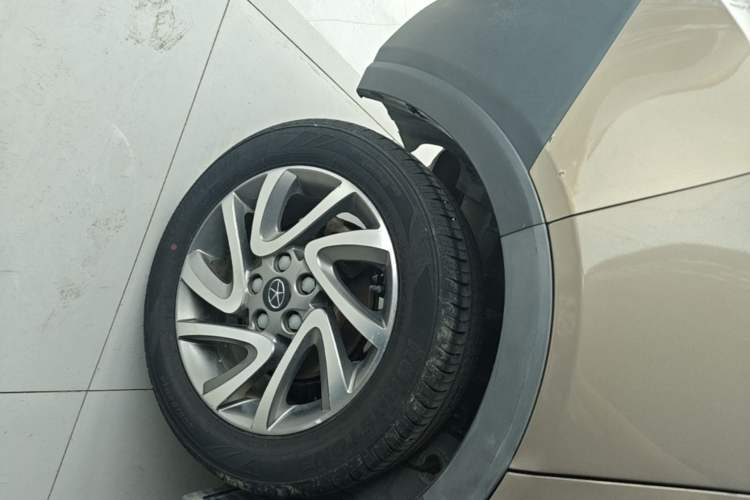 Used JAC Group Refine S3 2016 1.5L Manual Luxury Smart Version Right Rear Wheel Hub