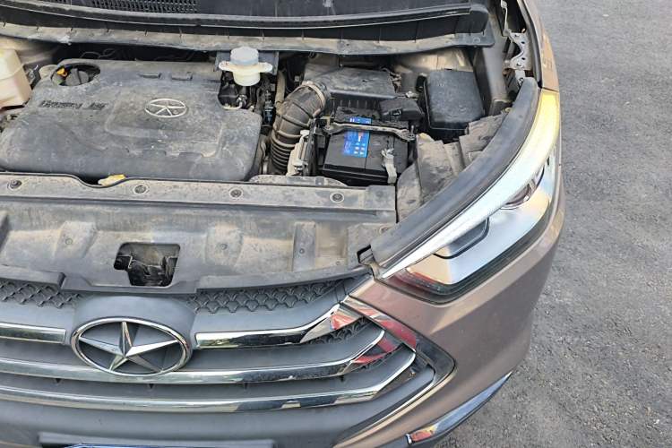 Used JAC Group Refine S3 2016 1.5L Manual Luxury Smart Version Engine Bay Left