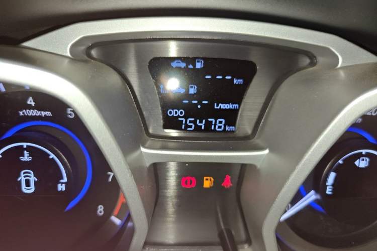 Used JAC Group Refine S3 2016 1.5L Manual Luxury Smart Version Odometer Close Up