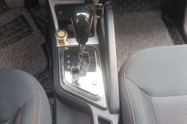 Used JAC Group Refine S3 2016 1.5L CVT Luxury Model Gear Lever