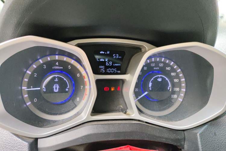 Used JAC Group Refine S3 2016 1.5L Manual Luxury Smart Premium Edition Odometer Close Up