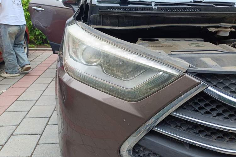Used JAC Group Refine S3 2016 1.5L CVT Luxury Smart Version Right Front Headlight