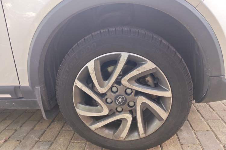 Used JAC Group Refine S3 2016 1.5L CVT Luxury Smart Version Right Front Wheel Hub