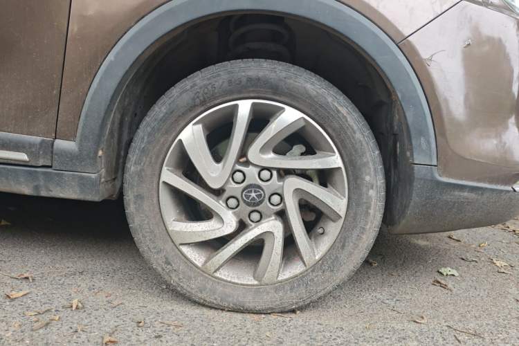 Used JAC Group Refine S3 2016 1.5L Manual Luxury Model Right Front Wheel Hub