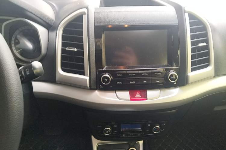 Used JAC Group Refine S3 2016 1.5L CVT Luxury Smart Version Audio And AC Panel