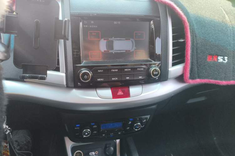 Used JAC Group Refine S3 2016 1.5L CVT Luxury Smart Version Audio And AC Panel