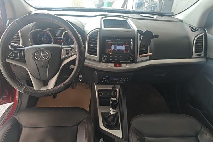 Used JAC Group Refine S3 2016 1.5L Manual Luxury Smart Version Center Console