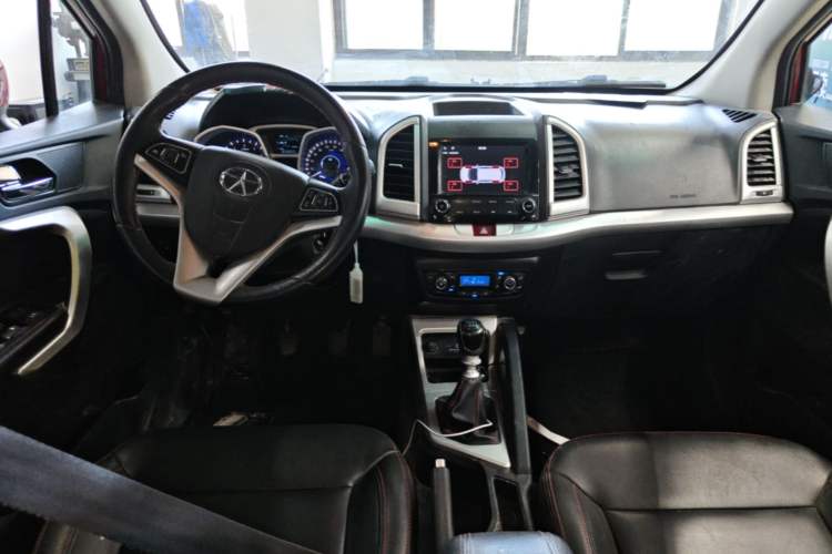 Used JAC Group Refine S3 2016 1.5L Manual Luxury Smart Version Center Console
