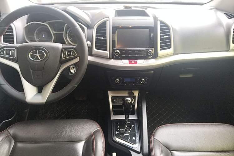 Used JAC Group Refine S3 2016 1.5L CVT Luxury Smart Version Center Console