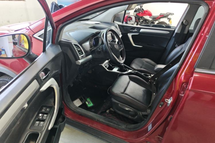 Used JAC Group Refine S3 2016 1.5L Manual Luxury Smart Version Driver Seat