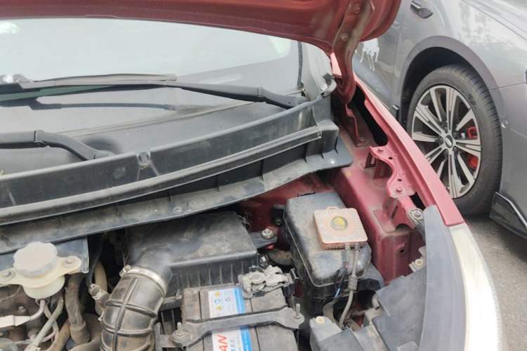 Used JAC Group Refine S3 2016 1.5L CVT Luxury Smart Version Engine Bay Left
