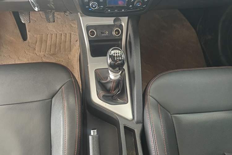 Used JAC Group Refine S3 2016 1.5L Manual Luxury Smart Version Gear Lever