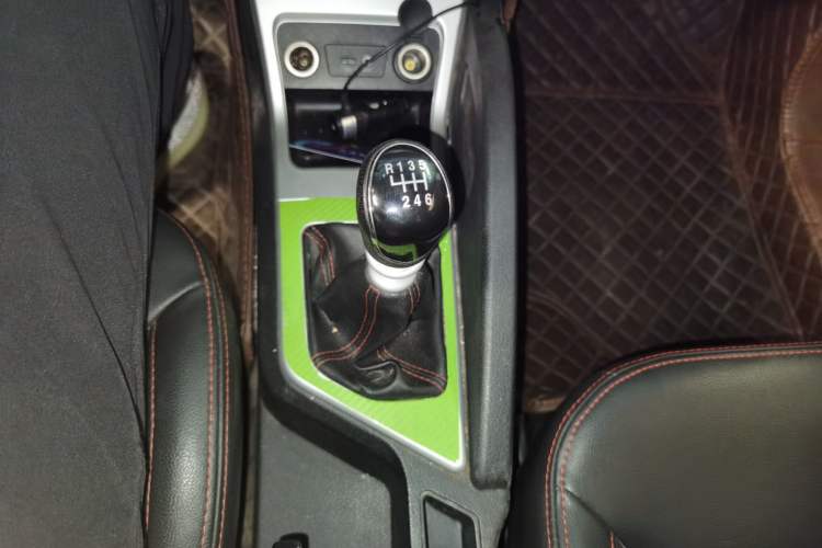 Used JAC Group Refine S3 2016 1.5L Manual Luxury Smart Version Gear Lever