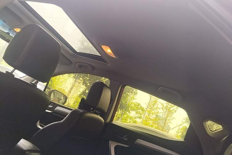 Used JAC Group Refine S3 2016 1.5L CVT Luxury Smart Version Headliner