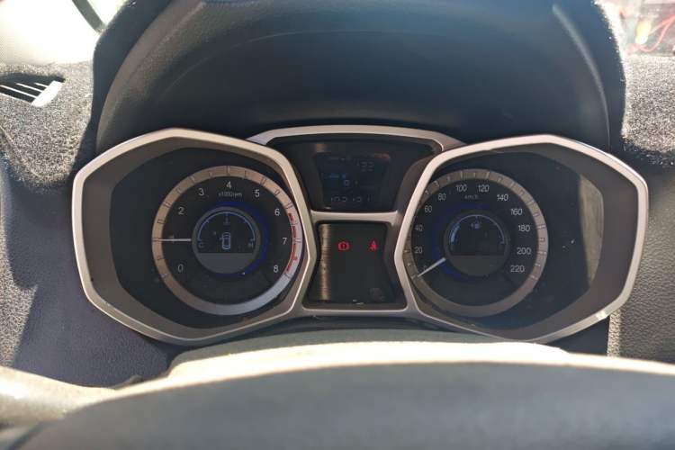 Used JAC Group Refine S3 2016 1.5L Manual Luxury Smart Version Instrument Cluster