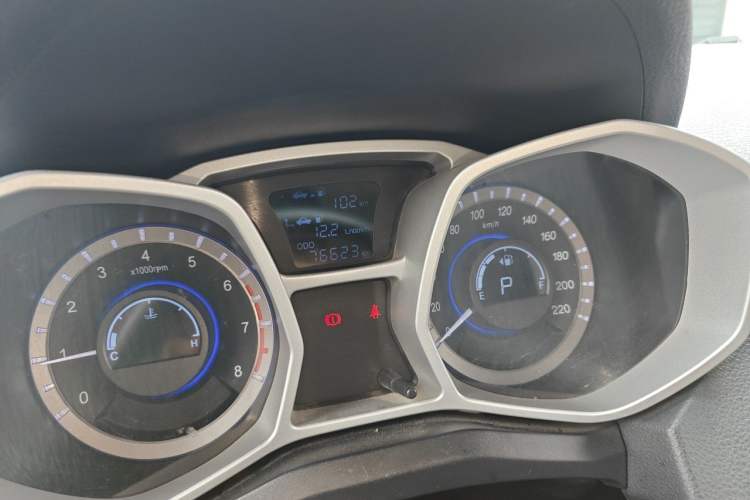 Used JAC Group Refine S3 2016 1.5L CVT Luxury Model Odometer Close Up