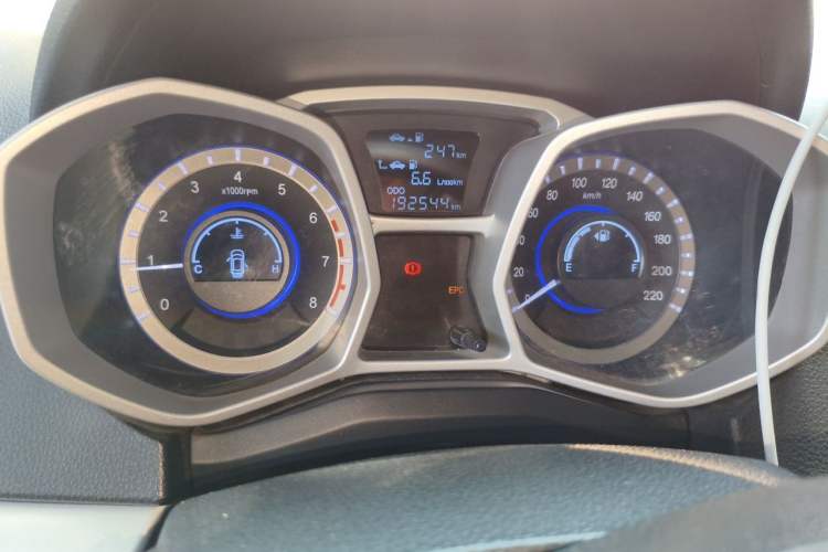 Used JAC Group Refine S3 2016 1.5L Manual Luxury Smart Version Odometer Close Up