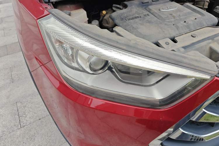 Used JAC Group Refine S3 2016 1.5L CVT Luxury Model Right Front Headlight