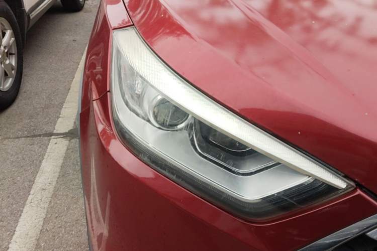 Used JAC Group Refine S3 2016 1.5L CVT Luxury Smart Version Right Front Headlight