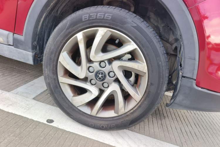 Used JAC Group Refine S3 2016 1.5L CVT Luxury Smart Version Right Front Wheel Hub
