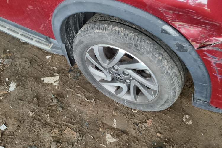 Used JAC Group Refine S3 2016 1.5L CVT Luxury Model Right Front Wheel Hub