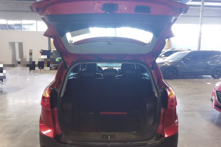 Used JAC Group Refine S3 2016 1.5L Manual Luxury Smart Version Trunk