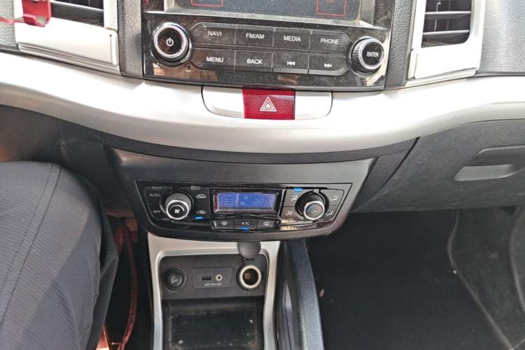 Used JAC Group Refine S3 2016 1.5L Manual Luxury Smart Version Audio And AC Panel