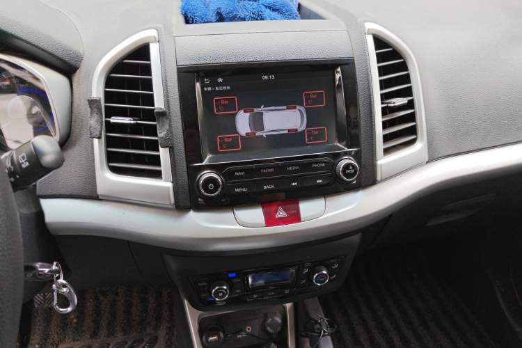 Used JAC Group Refine S3 2016 1.5L Manual Luxury Smart Version Audio And AC Panel