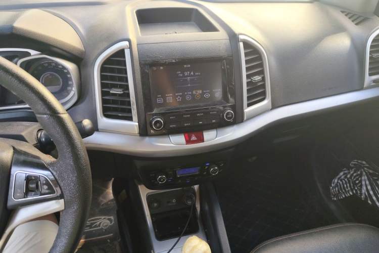 Used JAC Group Refine S3 2016 1.5L Manual Luxury Model Audio And AC Panel
