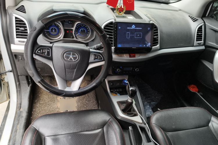 Used JAC Group Refine S3 2016 1.5L Manual Luxury Model Center Console