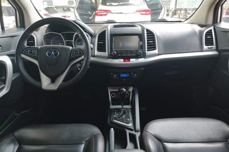 Used JAC Group Refine S3 2016 1.5L CVT Luxury Smart Version Center Console