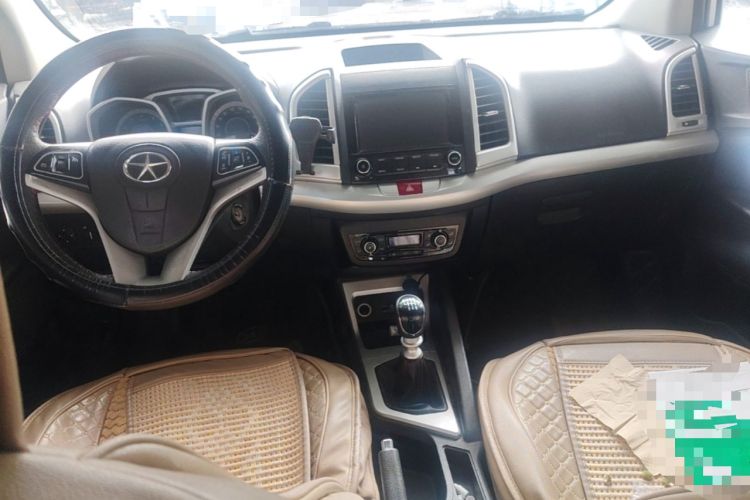 Used JAC Group Refine S3 2016 1.5L Manual Luxury Smart Version Center Console