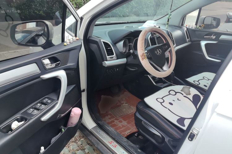 Used JAC Group Refine S3 2016 1.5L CVT Luxury Smart Version Driver Seat