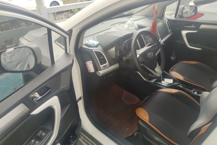 Used JAC Group Refine S3 2016 1.5L CVT Luxury Smart Version Driver Seat