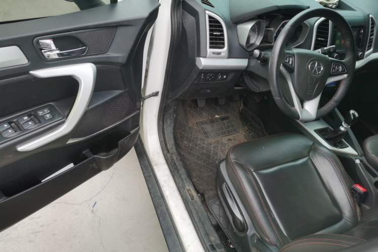 Used JAC Group Refine S3 2016 1.5L Manual Luxury Smart Premium Edition Driver Seat