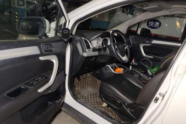 Used JAC Group Refine S3 2016 1.5L Manual Luxury Smart Premium Edition Driver Seat