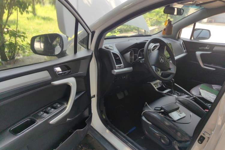 Used JAC Group Refine S3 2016 1.5L CVT Luxury Smart Version Driver Seat