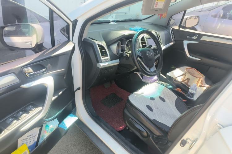 Used JAC Group Refine S3 2016 1.5L CVT Luxury Smart Version Driver Seat