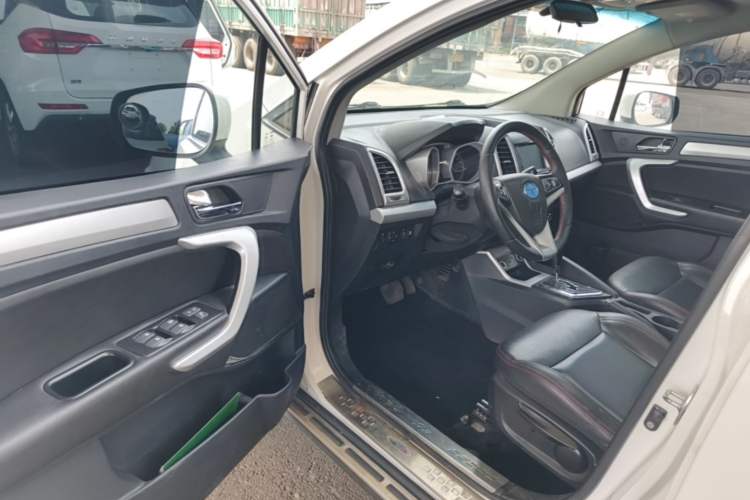 Used JAC Group Refine S3 2016 1.5L CVT Luxury Smart Version Driver Seat