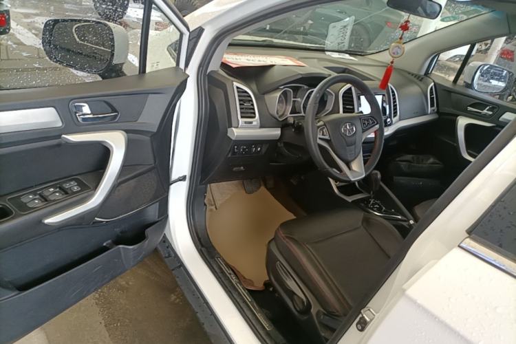 Used JAC Group Refine S3 2016 1.5L CVT Luxury Smart Premium Edition Driver Seat